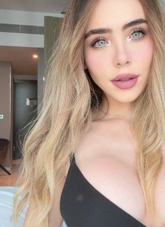 Alicia - escort in Dubai Photo 18 of 19