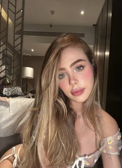 Alicia - escort in Dubai Photo 19 of 19