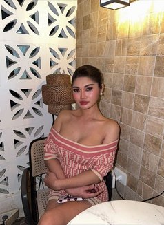 Fully Loaded RockHard Versa (Cmshw&meet) - Transsexual escort in Manila Photo 4 of 7