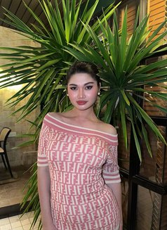 Fully Loaded RockHard Versa (Cmshw&meet) - Transsexual escort in Manila Photo 5 of 7