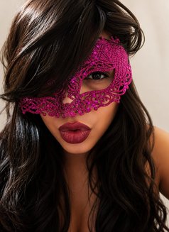 Aliena - Transsexual escort in Chandigarh Photo 2 of 6