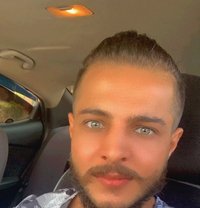 Alii Bursa - Acompañantes masculino in Abu Dhabi