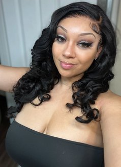 Alima - puta in Jeddah Photo 2 of 2