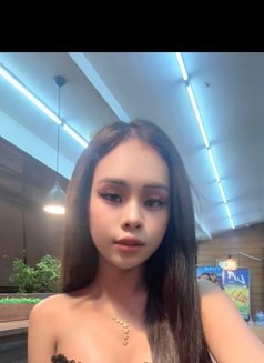 Alin Flowriska - Transsexual escort in Bali Photo 11 of 11