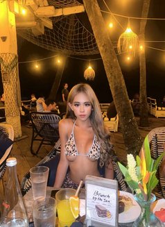 Alin Flowriska - Acompañantes transexual in Bali Photo 6 of 8