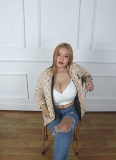 Alin Lavoskaa - escort in Jakarta Photo 10 of 12