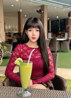 Alona newbie in Bali - escort in Bali Photo 4 of 9