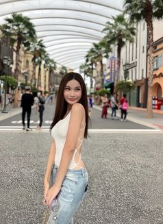 Alin - escort in Bangkok Photo 6 of 15