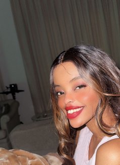 Alina Ajmal - puta in Riyadh Photo 1 of 7