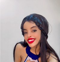 Alina Ajmal - puta in Riyadh