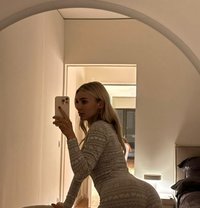 Alina - escort in Tokyo