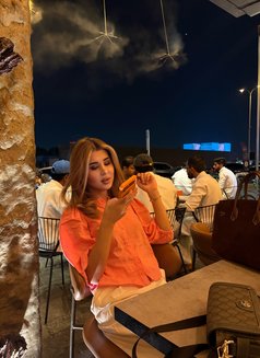 Alina Big Coock π·πΊ - Transsexual escort in Riyadh Photo 9 of 9
