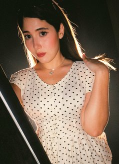 Alina Butt Pakistani - escort in Al Manama Photo 9 of 12