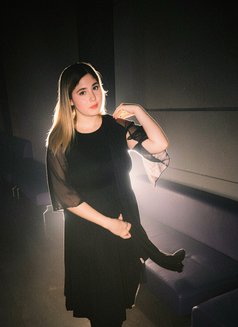 Alina Butt Pakistani - escort in Al Manama Photo 10 of 12