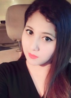 Alina Butt Pakistani - escort in Al Manama Photo 11 of 12