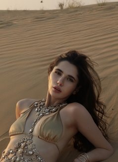 Alina - escort in Dubai Photo 6 of 8