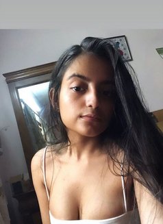 Alina - escort in Kuala Lumpur Photo 2 of 8