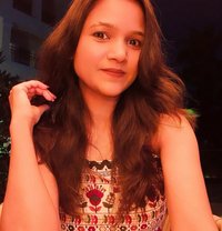 Alina 🏖️𝟵𝟮𝟭𝟳𝟴𝟬𝟬𝟱𝟵𝟵🏝️ Escort - puta in Candolim, Goa Photo 1 of 3