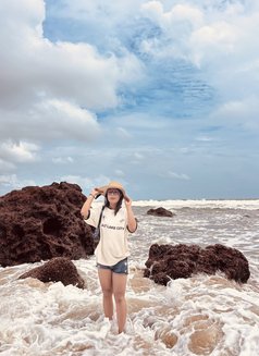 Alina - Transsexual escort in Bangalore Photo 8 of 9