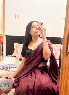 Alina - Transsexual escort in Bangalore Photo 9 of 12