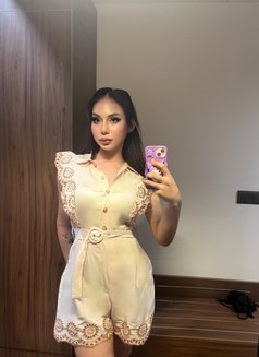 Alina - Transsexual escort in New Delhi Photo 25 of 28