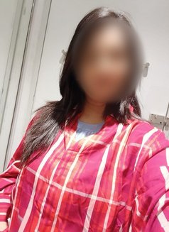 Alina - escort in Bangalore Photo 5 of 8