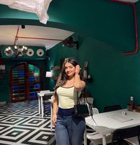 Alina - escort in Colombo