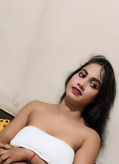 Alina - escort in Kolkata Photo 4 of 10