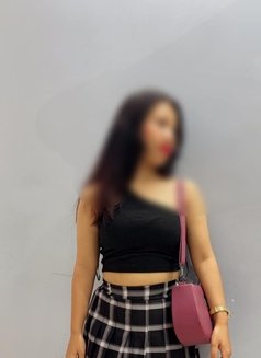 Alina - escort in Hyderabad Photo 2 of 4