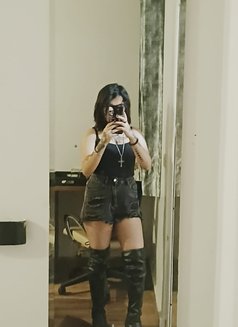 Alina - escort in New Delhi Photo 10 of 11