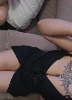 Alina - escort in New Delhi Photo 11 of 11