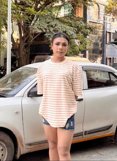 Alina - Transsexual escort in Bangalore Photo 6 of 10