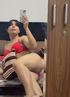 Alina - Transsexual escort in Bangalore Photo 7 of 10