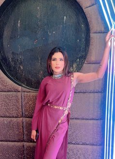 Alina - Transsexual escort in Chandigarh Photo 3 of 5
