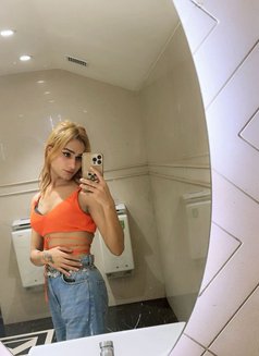 Alina - Transsexual escort in Gurgaon Photo 8 of 8