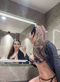 Alina - Transsexual escort in Bangalore Photo 1 of 24