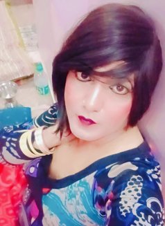 Alina - Male adult performer in Jaipur Photo 2 of 10
