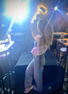 Alina - escort in Cairo Photo 3 of 13