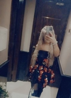 Alina - escort in Cairo Photo 11 of 13