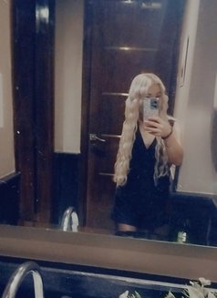 Alina - escort in Cairo Photo 13 of 13