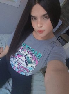 Alina - Transsexual escort in İstanbul Photo 12 of 12