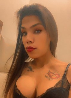 Alina Khan - Transsexual escort in Ahmedabad Photo 7 of 8