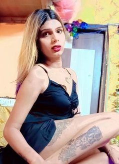 Alina Khurana - Transsexual escort in New Delhi Photo 5 of 5