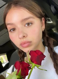 Alina - escort in Singapore Photo 5 of 5