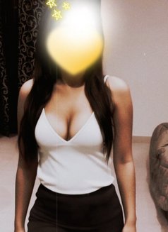 Alina real meet % cam show independ girl - escort in New Delhi Photo 7 of 10