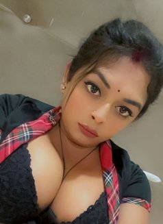 Alina Roy - Acompañantes transexual in Vadodara Photo 17 of 29