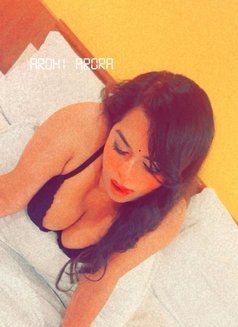 Arohi Arora - Transsexual escort in Ahmedabad Photo 15 of 30