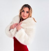 Alina - escort in Al Manama Photo 8 of 13