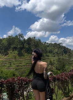 Alina - escort in Bali Photo 11 of 11