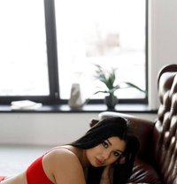 Alina - puta in Dubai